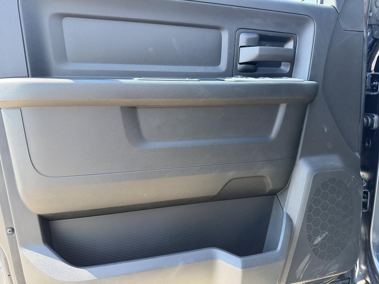 2026 Ram 3500 Tradesman Crew Cab 4x4 | Cummins Diesel | Forged Blue | NAV | 12IN Display | 5th Wheel Prep Redwater AB