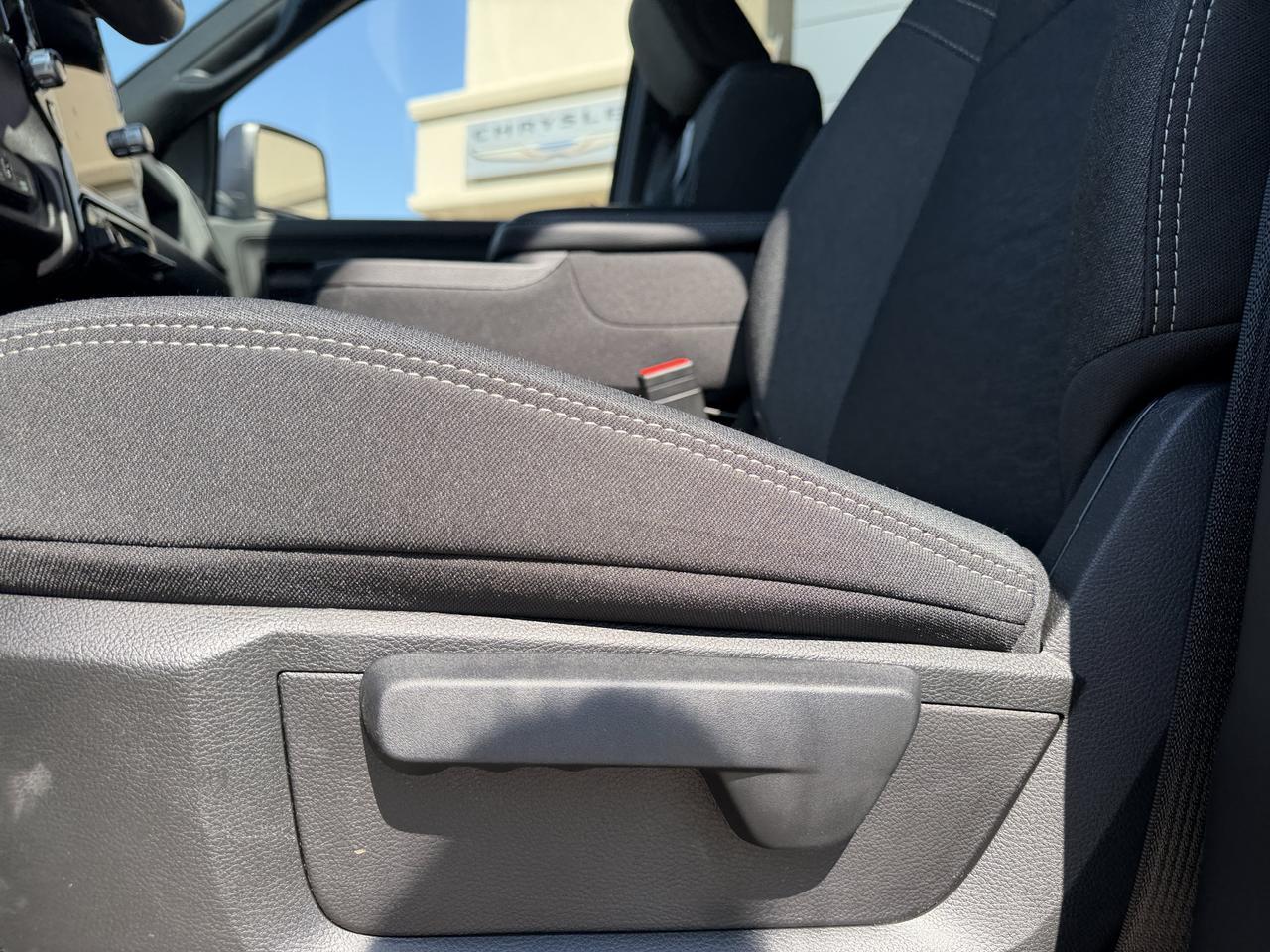 2026 Ram 3500 Tradesman Crew Cab 4x4 | Cummins Diesel | Forged Blue | NAV | 12IN Display | 5th Wheel Prep Redwater AB