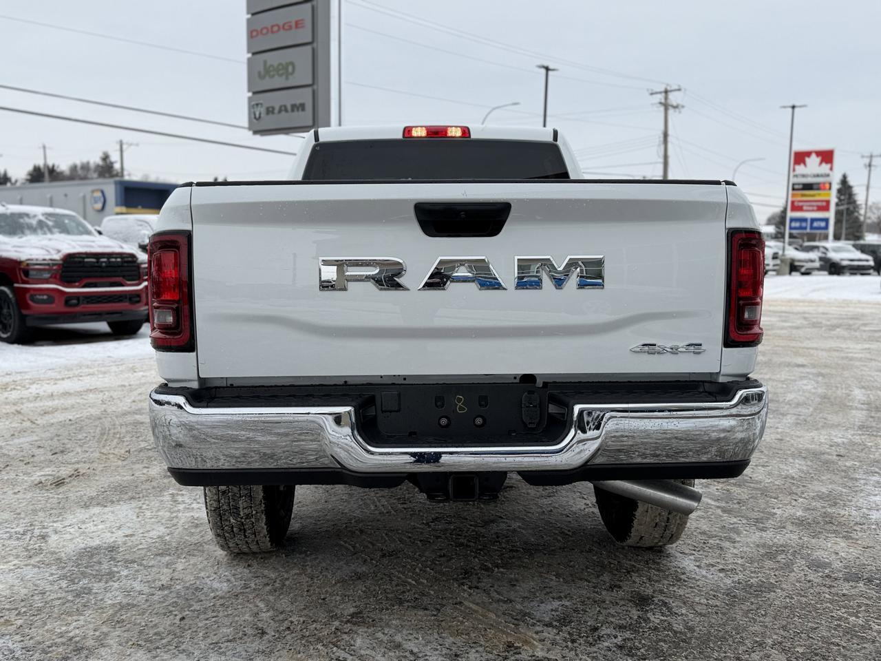 2026 Ram 3500 Tradesman Crew Cab 4x4 | Cummins Diesel | Front Bench | Backup Camera | Towing Redwater AB