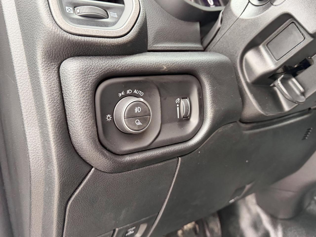 2026 Ram 3500 Tradesman Crew Cab 4x4 | Cummins Diesel | Front Bench | Backup Camera | Towing Redwater AB