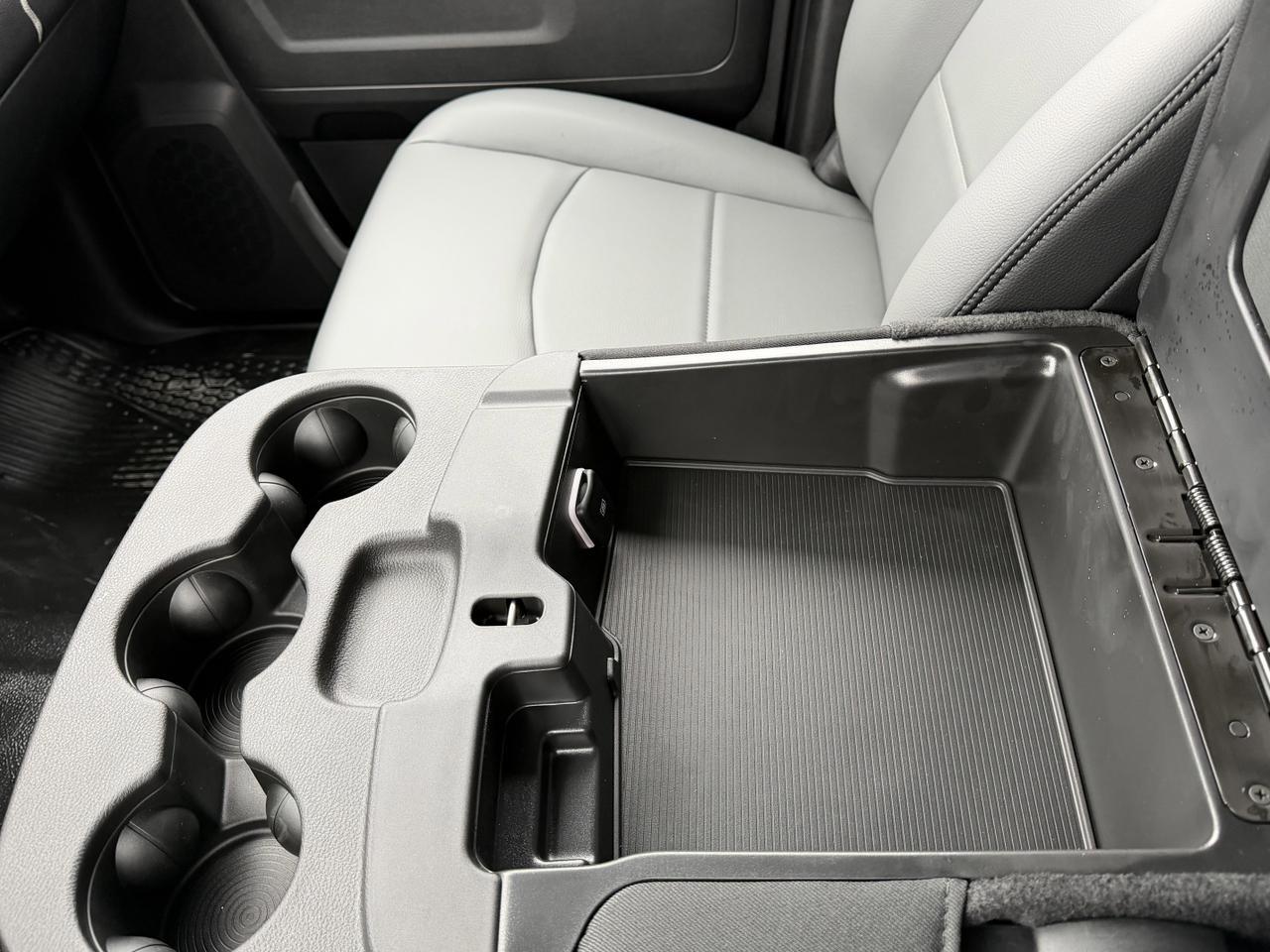 2026 Ram 3500 Tradesman Crew Cab 4x4 | Cummins Diesel | Front Bench | Backup Camera | Towing Redwater AB