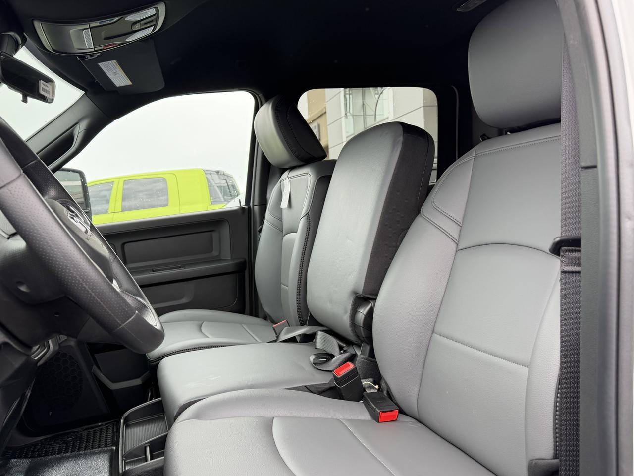 2026 Ram 3500 Tradesman Crew Cab 4x4 | Cummins Diesel | HD Towing | Front Bench | Backup Camera Redwater AB