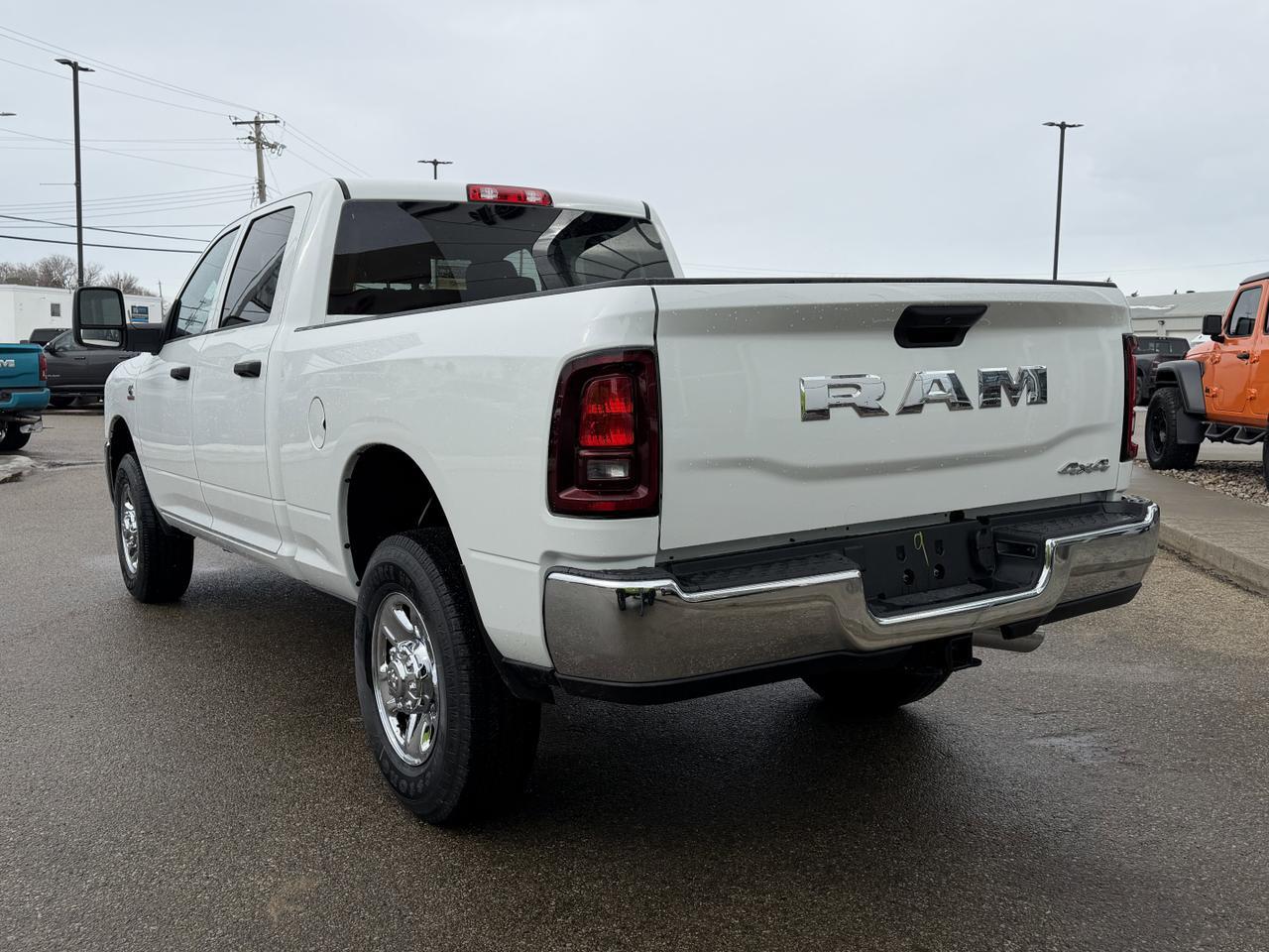 2026 Ram 3500 Tradesman Crew Cab 4x4 | Cummins Diesel | HD Towing | Front Bench | Backup Camera Redwater AB