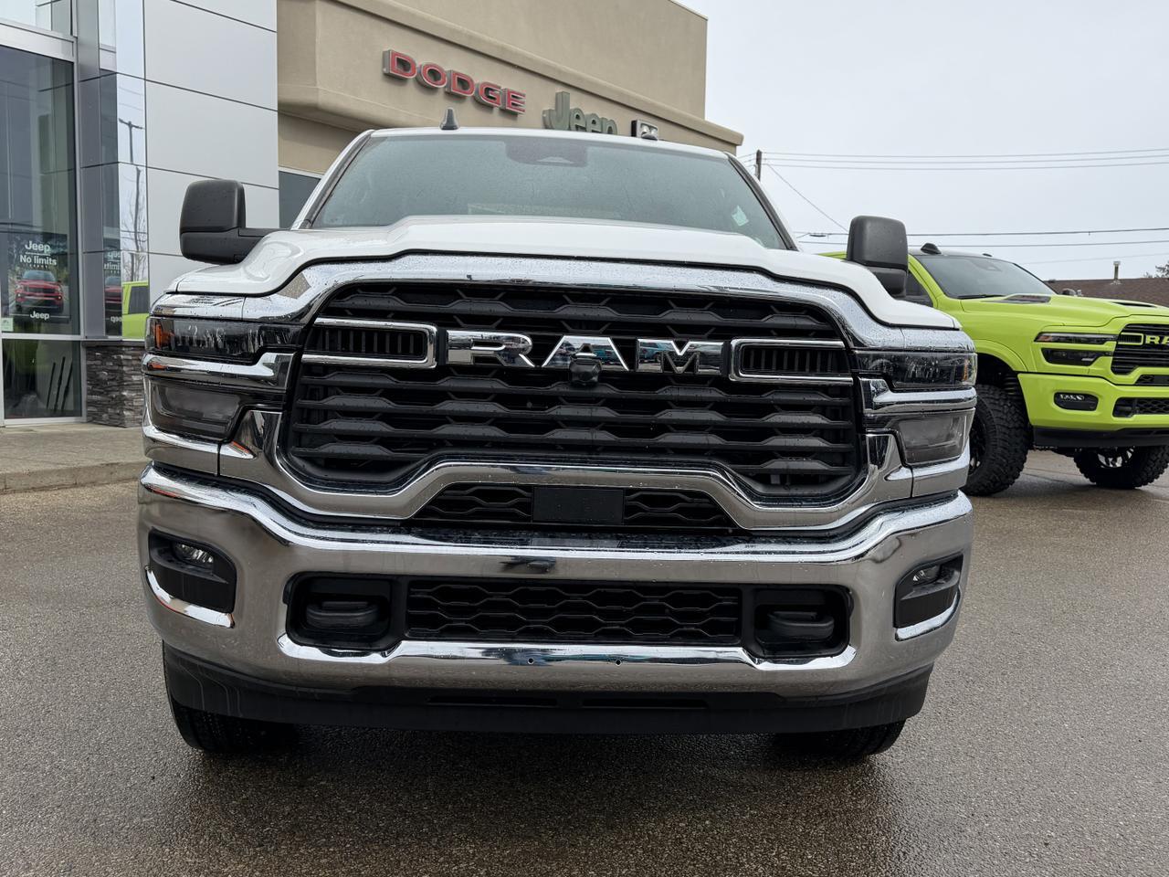 2026 Ram 3500 Tradesman Crew Cab 4x4 | Cummins Diesel | HD Towing | Front Bench | Backup Camera Redwater AB