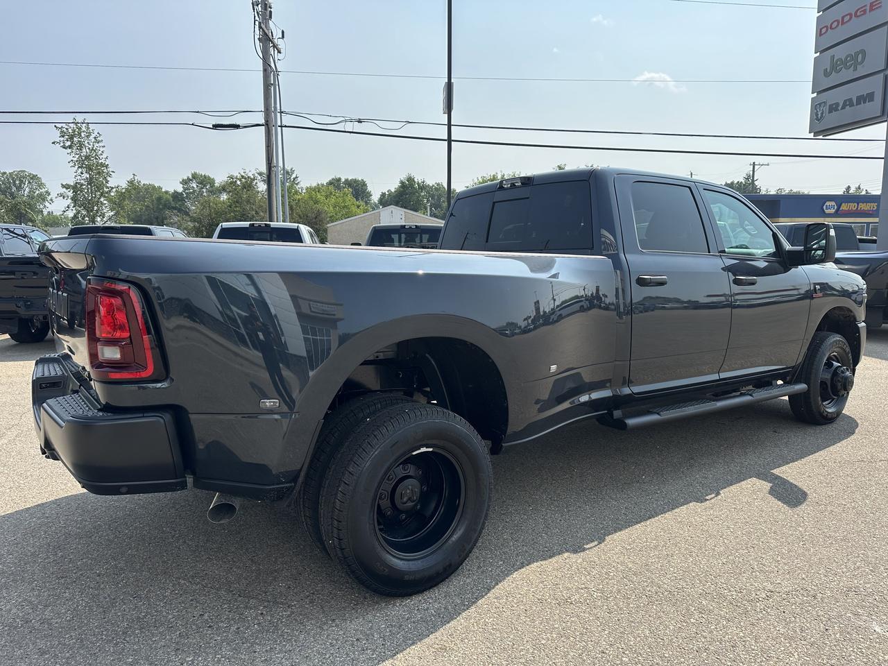 2026 Ram 3500 Tradesman Crew Cab 4x4 | Cummins HO Turbo Diesel | Forged Blue | Max Tow Package | 5th Wheel Prep Redwater AB