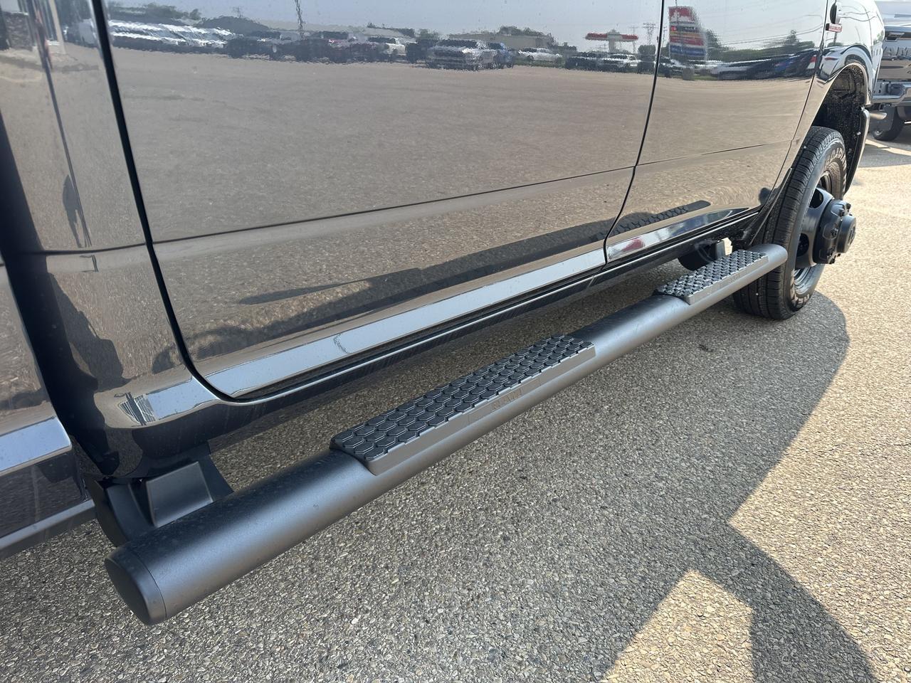 2026 Ram 3500 Tradesman Crew Cab 4x4 | Cummins HO Turbo Diesel | Forged Blue | Max Tow Package | 5th Wheel Prep Redwater AB