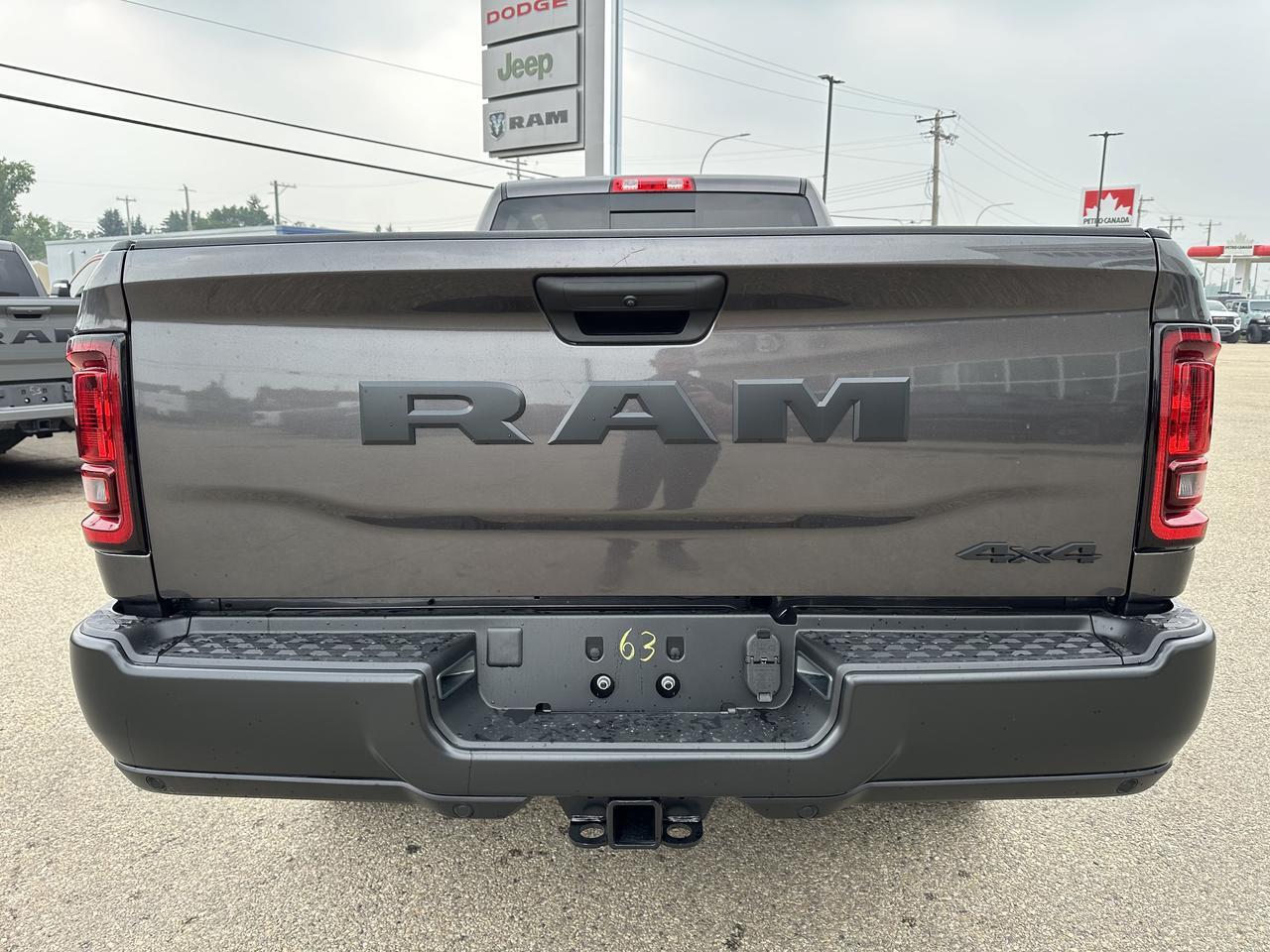 2026 Ram 3500 Tradesman Crew Cab 4x4 | Cummins Turbo Diesel | 5th Wheel Towing | Dual 730A Batteries Redwater AB