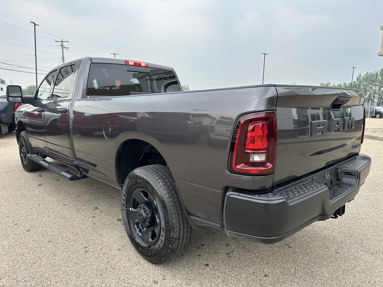 2026 Ram 3500 Tradesman Crew Cab 4x4 | Cummins Turbo Diesel | 5th Wheel Towing | Dual 730A Batteries Redwater AB