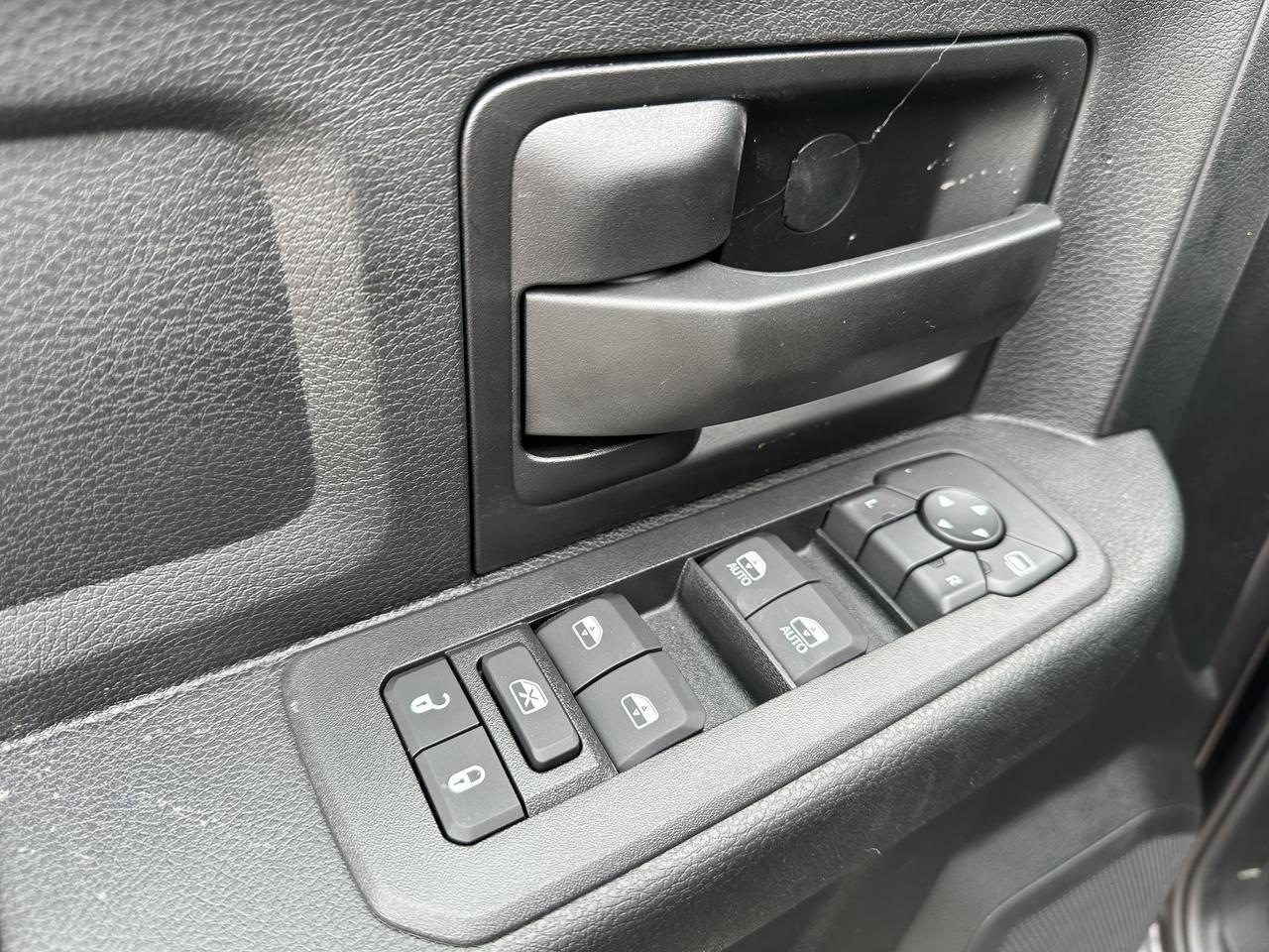 2026 Ram 3500 Tradesman Crew Cab 4x4 | Cummins Turbo Diesel | 5th Wheel Towing | Dual 730A Batteries Redwater AB