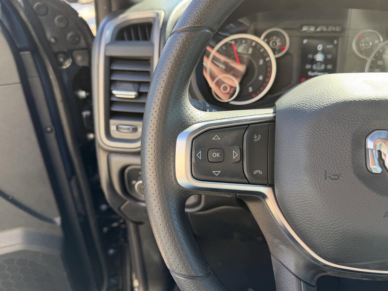 2026 Ram 3500 Tradesman Crew Cab 4x4 | HO Turbo Diesel | 5th Wheel | NAV | Rearview Camera | HD Towing Redwater AB