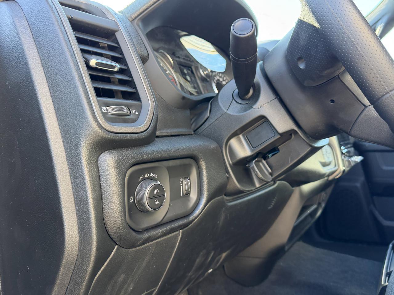 2026 Ram 3500 Tradesman Crew Cab 4x4 | HO Turbo Diesel | 5th Wheel | NAV | Rearview Camera | HD Towing Redwater AB