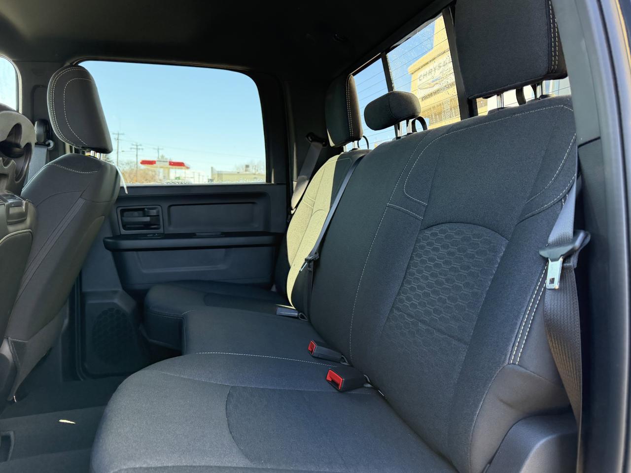 2026 Ram 3500 Tradesman Crew Cab 4x4 | HO Turbo Diesel | 5th Wheel | NAV | Rearview Camera | HD Towing Redwater AB