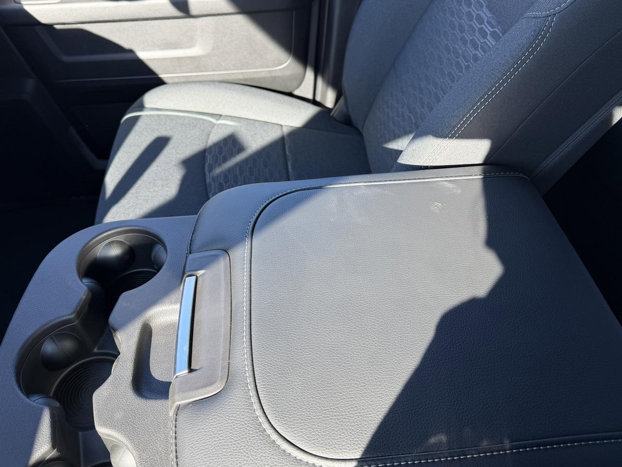 2026 Ram 3500 Tradesman Crew Cab 4x4 | HO Turbo Diesel | 5th Wheel | NAV | Rearview Camera | HD Towing Redwater AB