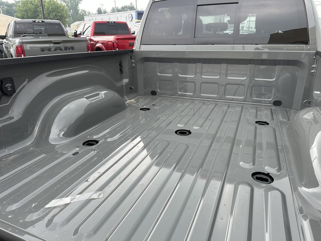 2026 Ram 3500 Tradesman Crew Cab 4x4 | Turbo Diesel | Ceramic Grey | NAV | 12IN Display | Towing Ready Redwater AB