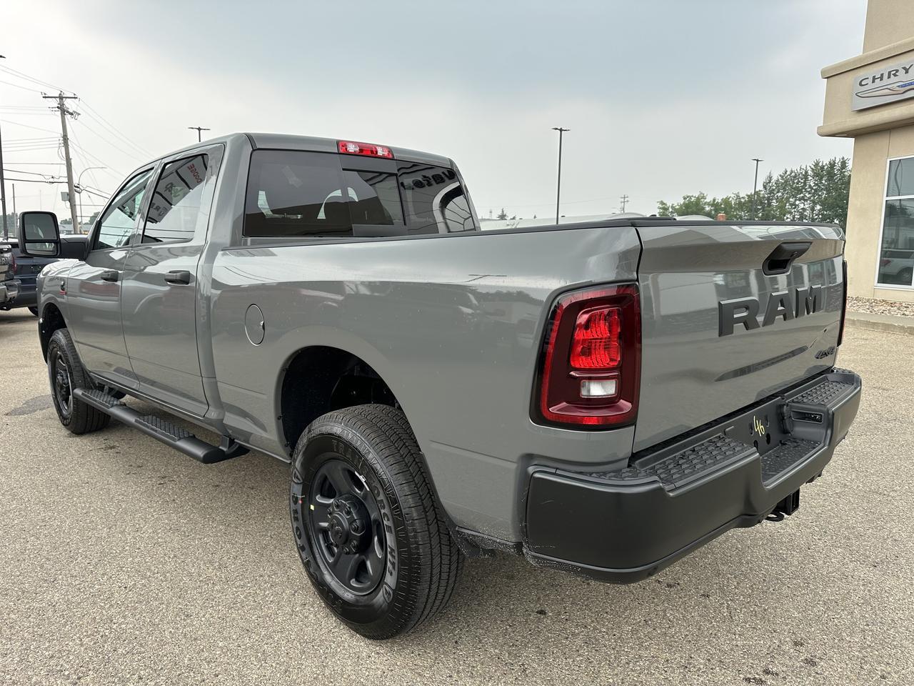 2026 Ram 3500 Tradesman Crew Cab 4x4 | Turbo Diesel | Ceramic Grey | NAV | 12IN Display | Towing Ready Redwater AB