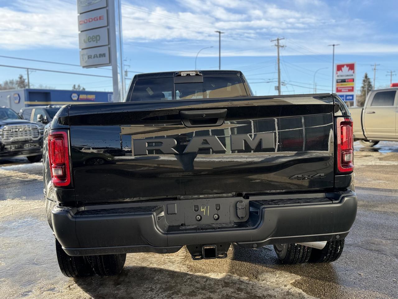 2026 Ram 3500 Tradesman Crew Cab 4x4 Dually | 6.7L HO Cummins Diesel | 8' Box | Max Tow Package | Uconnect 5 NAV Redwater AB