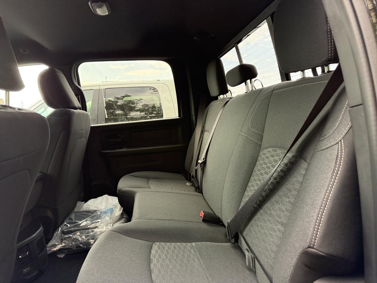 2026 Ram 3500 Tradesman Crew cab 4x4 | Cummins Diesel | NAV | 12IN Display | 5th Wheel Towing Prep Redwater AB