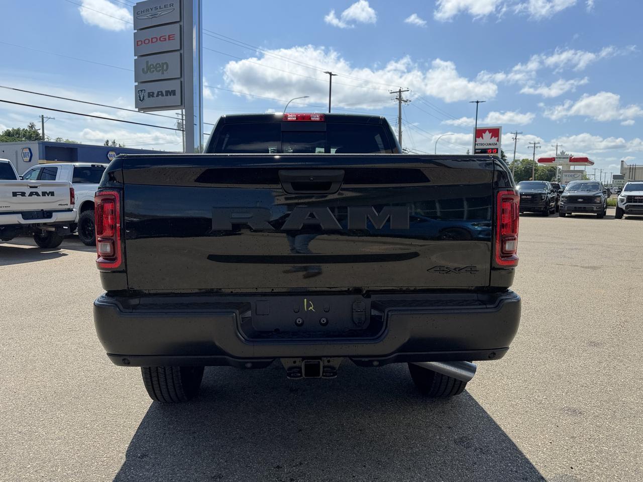 2026 Ram 3500 Tradesman Crew cab 4x4 | Cummins Diesel | NAV | 12IN Display | 5th Wheel Towing Prep Redwater AB