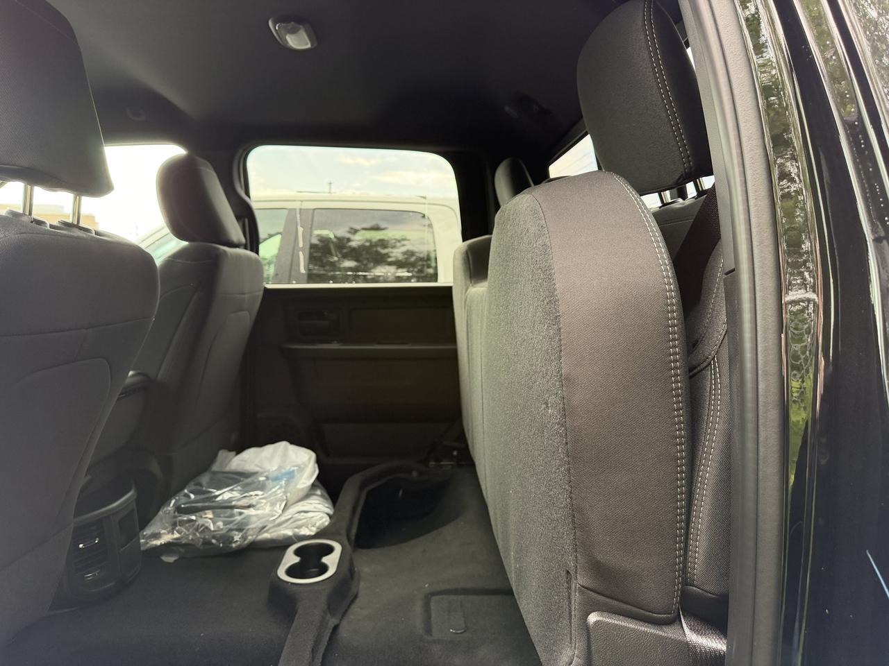 2026 Ram 3500 Tradesman Crew cab 4x4 | Cummins Diesel | NAV | 12IN Display | 5th Wheel Towing Prep Redwater AB
