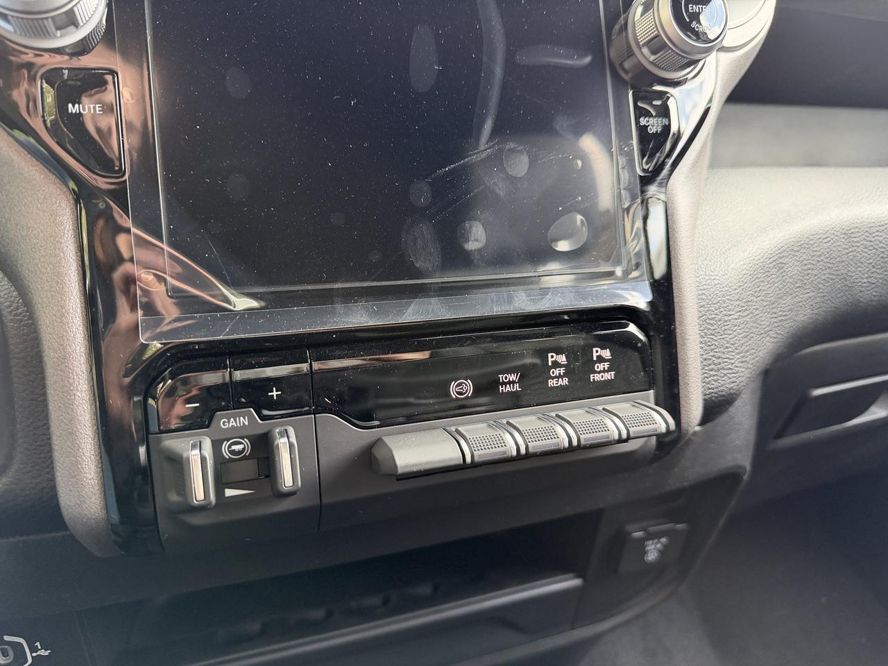 2026 Ram 3500 Tradesman Crew cab 4x4 | Cummins Diesel | NAV | 12IN Display | 5th Wheel Towing Prep Redwater AB