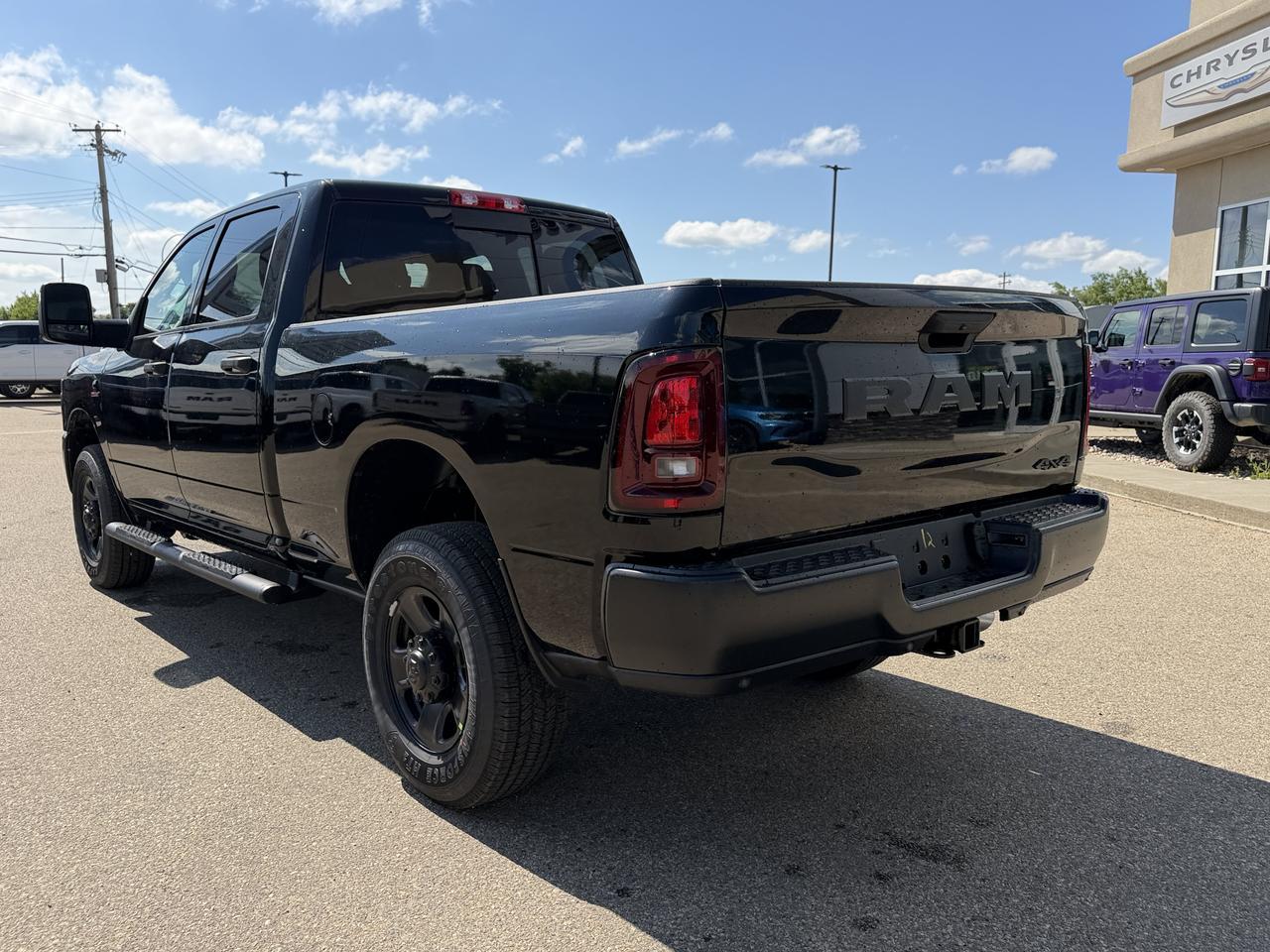 2026 Ram 3500 Tradesman Crew cab 4x4 | Cummins Diesel | NAV | 12IN Display | 5th Wheel Towing Prep Redwater AB