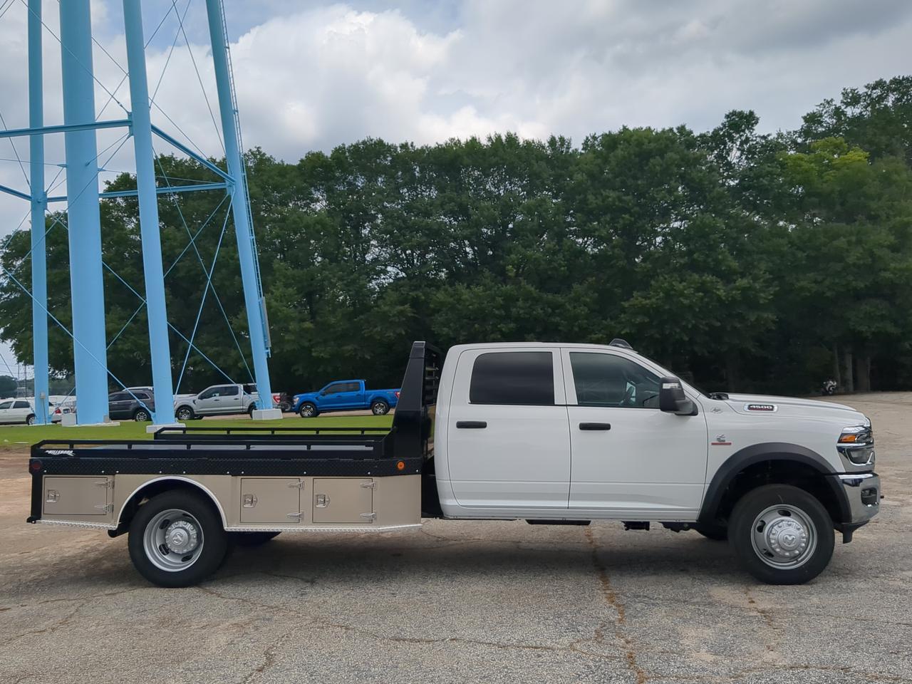 2026 Ram 4500 Chassis Cab Flatbed Appleton WI