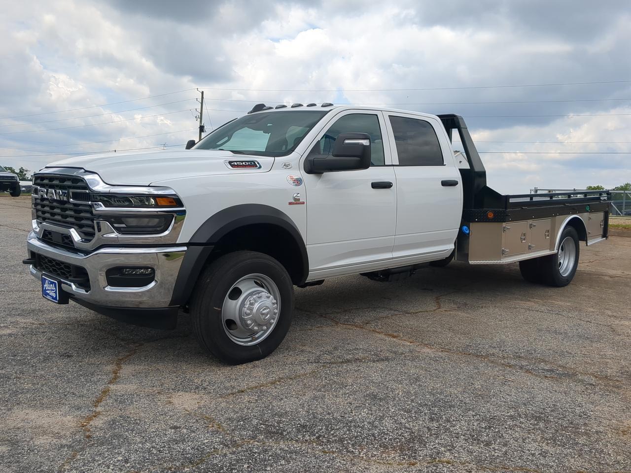 2026 Ram 4500 Chassis Cab Flatbed Appleton WI