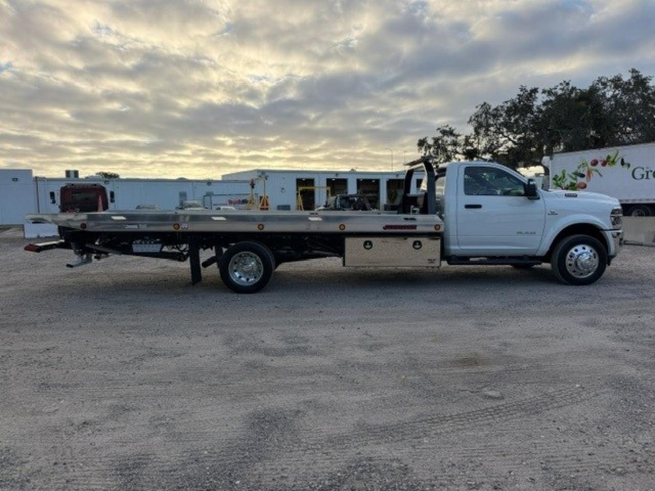 2026 Ram 5500 Chassis Cab Jerr-Dan 20' XLP Aluminum Rollback Car Carrier Tampa FL