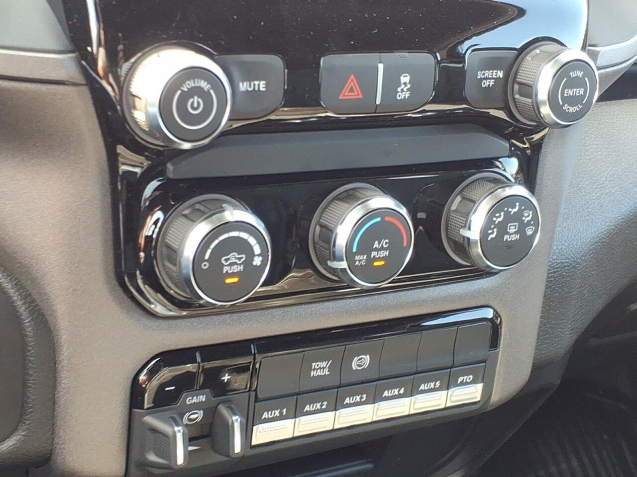 2026 Ram 5500 Chassis Cab Tradesman Uvalde TX