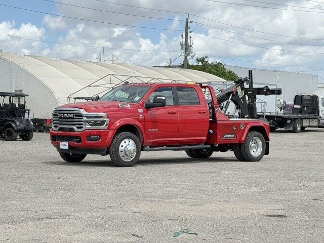2026 Ram 5500 Laramie 4x4 Crew Cab