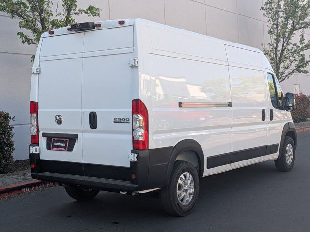 2026 Ram ProMaster Cargo Van SLT