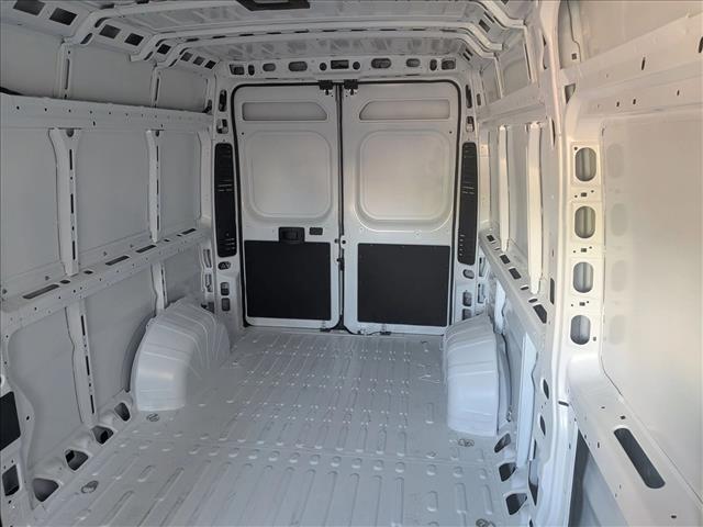 2026 Ram ProMaster Cargo Van SLT Roseville CA