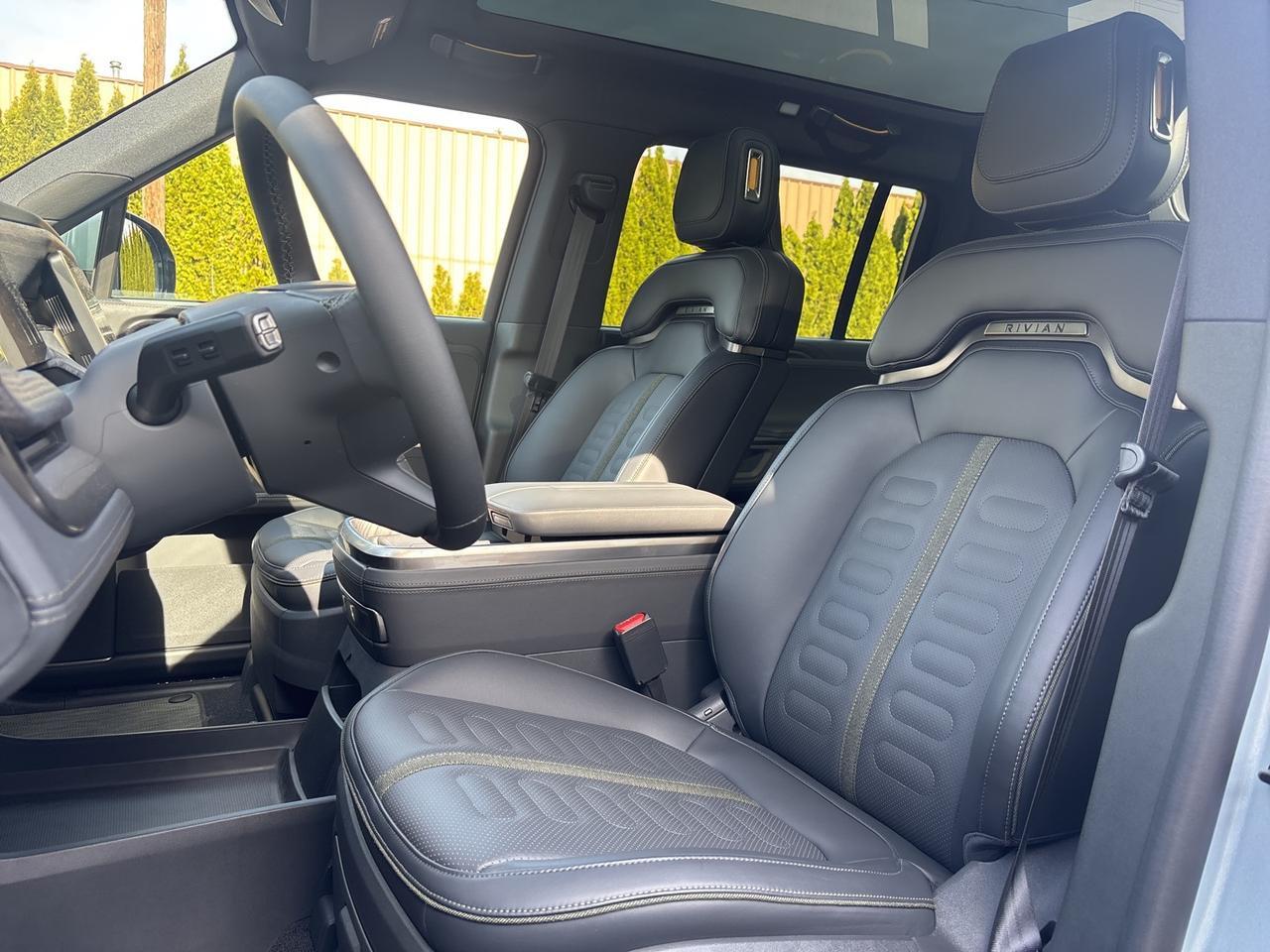 2026 Rivian R1S AWD Dual Motor 1 Owner Portland OR