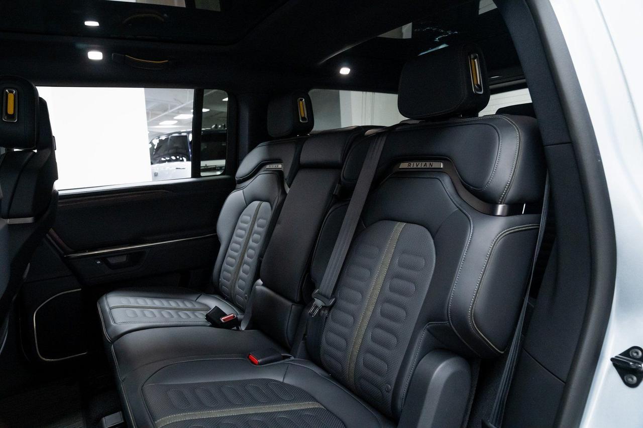 2026 Rivian R1S AWD Dual Motor 1 Owner Vented Seats Portland OR