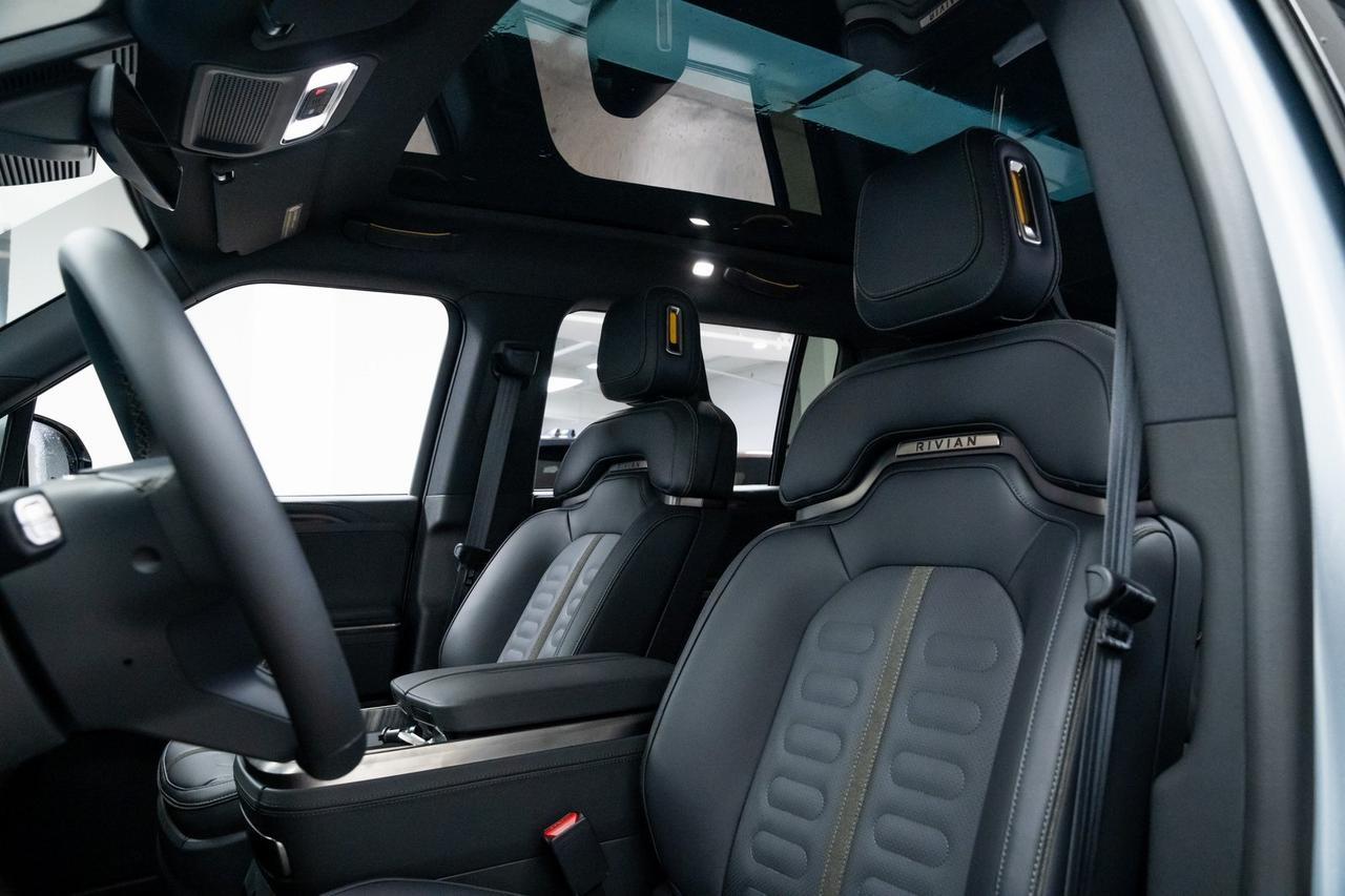 2026 Rivian R1S AWD Dual Motor 1 Owner Vented Seats Portland OR