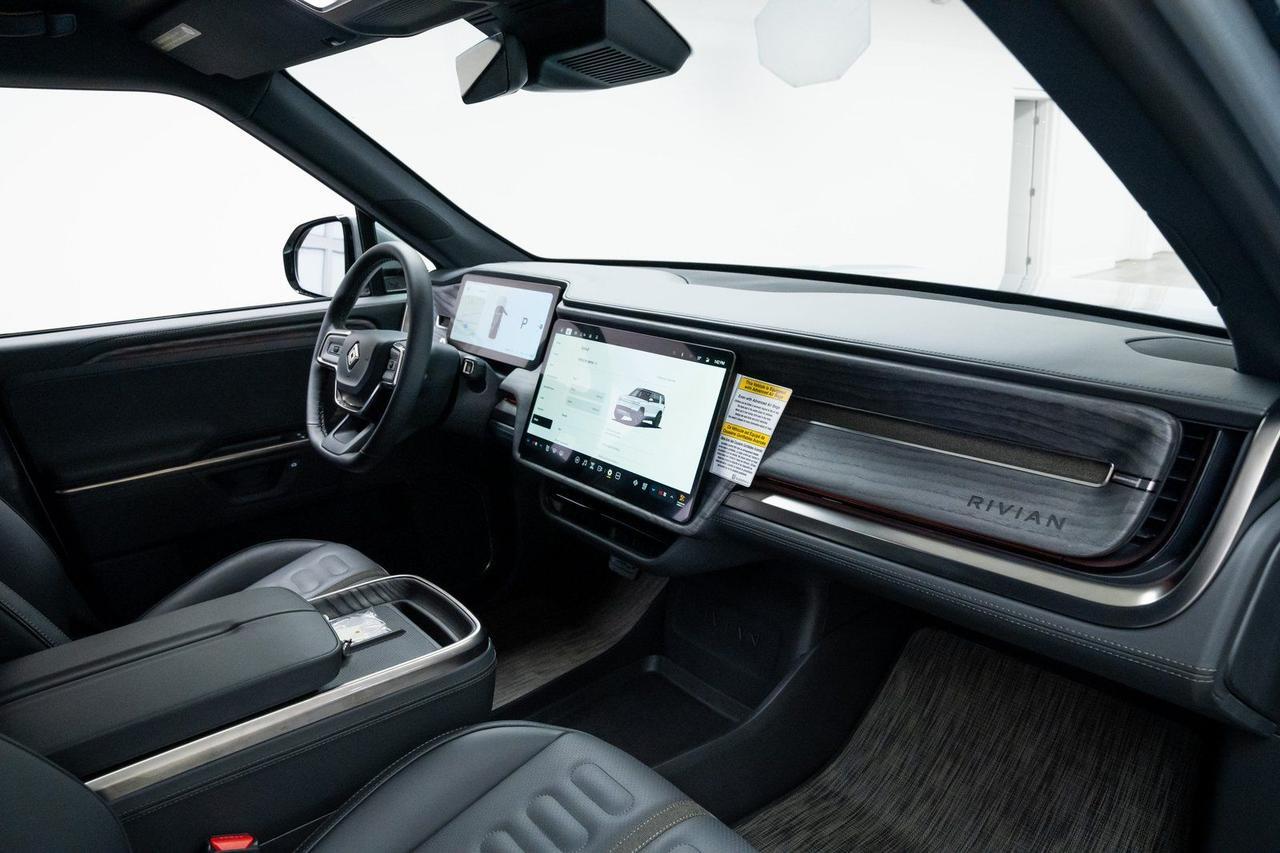 2026 Rivian R1S AWD Dual Motor 1 Owner Vented Seats Portland OR