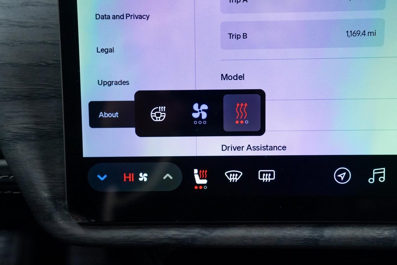 2026 Rivian R1S AWD Dual Motor 1 Owner Vented Seats Portland OR