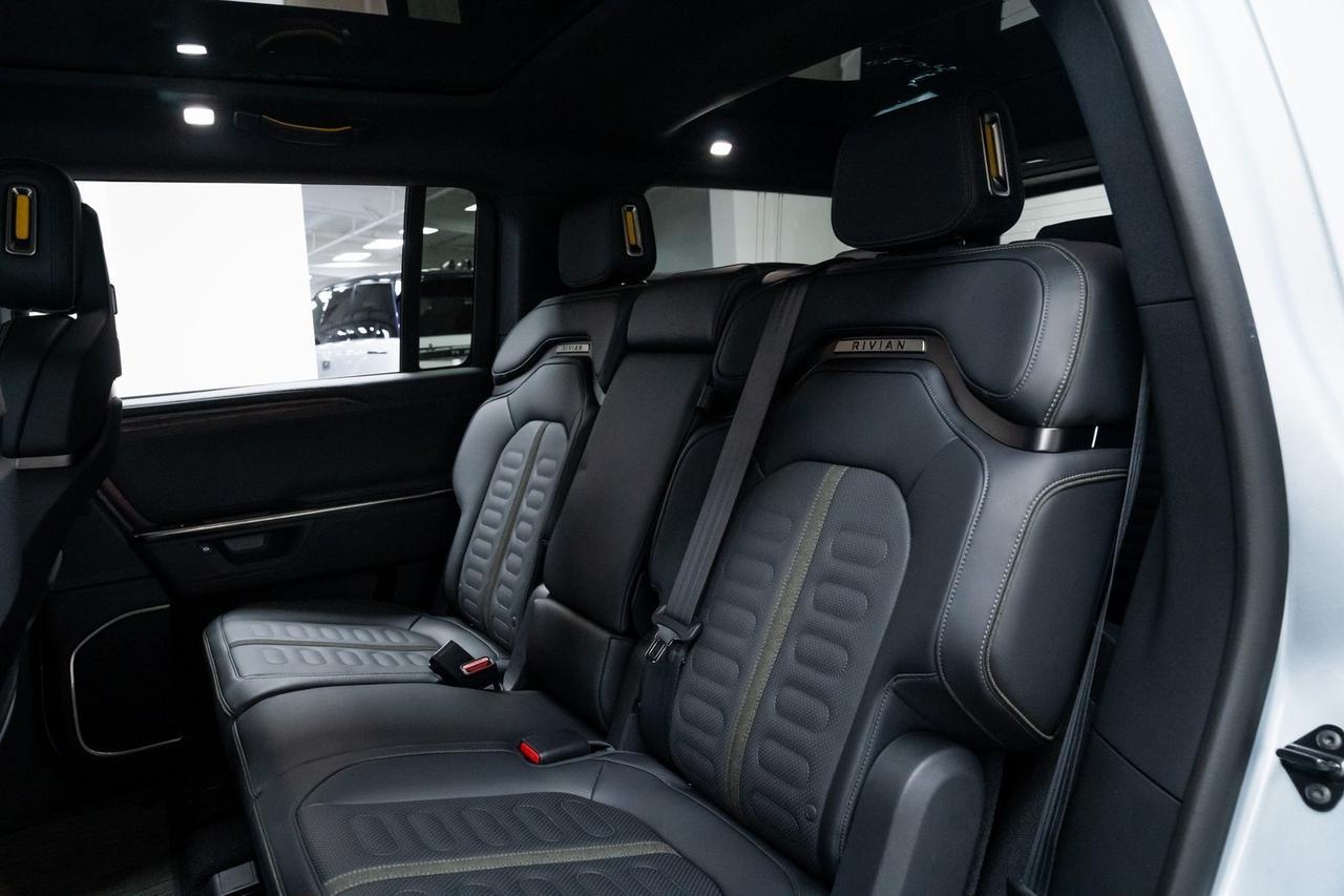 2026 Rivian R1S AWD Dual Motor 1 Owner Vented Seats Portland OR