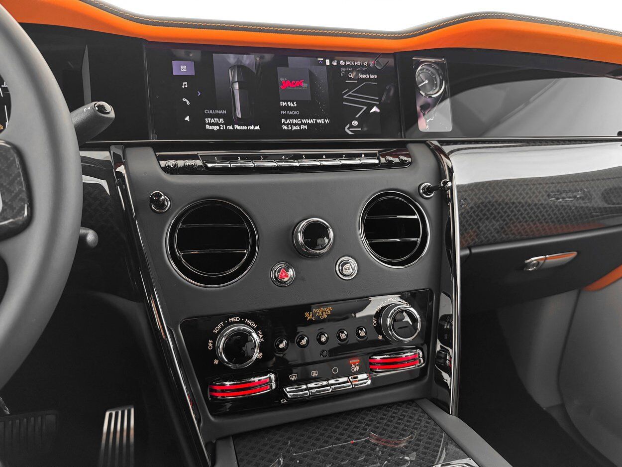 2026 Rolls-Royce Cullinan Black Badge Bellevue WA