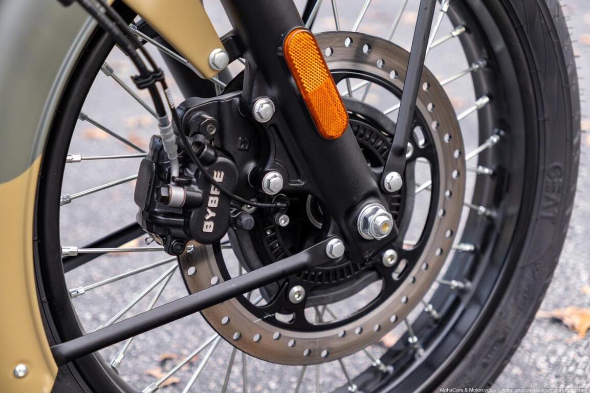 2026 Royal Enfield Classic 350 Commando Sand Boston MA 2026 Royal Enfield Classic 350 Commando Sand Boston MA