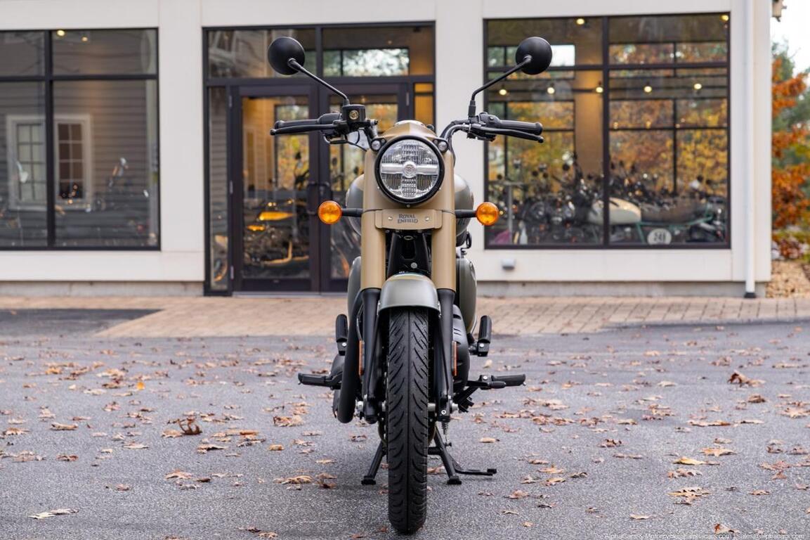 2026 Royal Enfield Classic 350 Commando Sand Boston MA 2026 Royal Enfield Classic 350 Commando Sand Boston MA