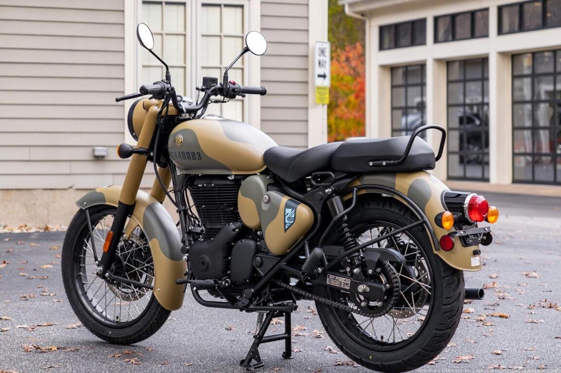 2026 Royal Enfield Classic 350 Commando Sand Boston MA 2026 Royal Enfield Classic 350 Commando Sand Boston MA