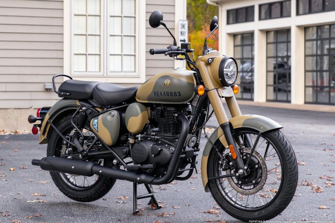 2026 Royal Enfield Classic 350 Commando Sand Boston MA 2026 Royal Enfield Classic 350 Commando Sand Boston MA