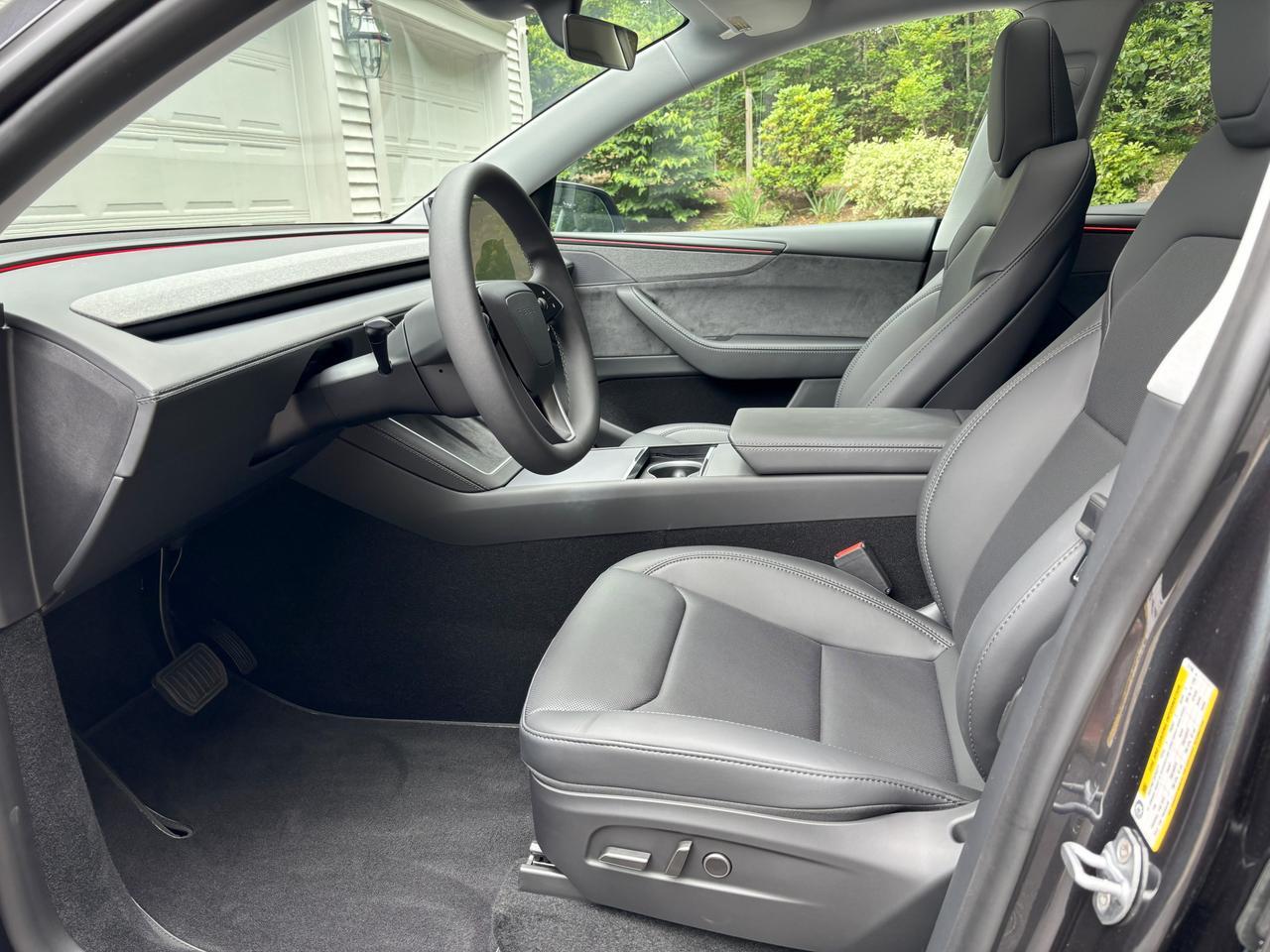 2026 TESLA Model Y Long Range Launch Serie Richmond Hill ON