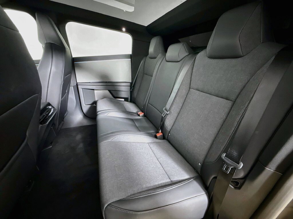 2026 Tesla Cybertruck Base Willowbrook IL