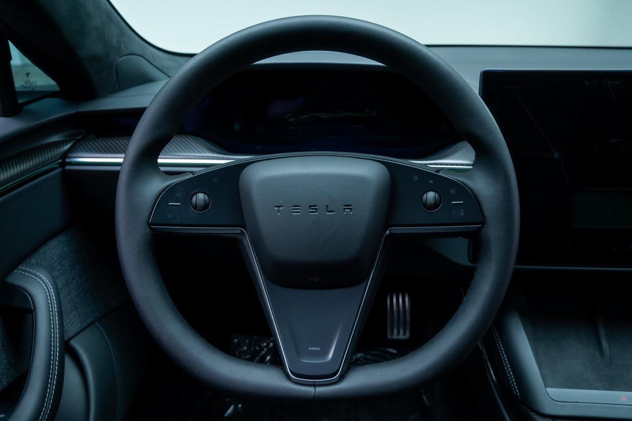 2026 Tesla Model S Plaid 1 Owner / Ai Computer 4 / Velarium Wheels Portland OR
