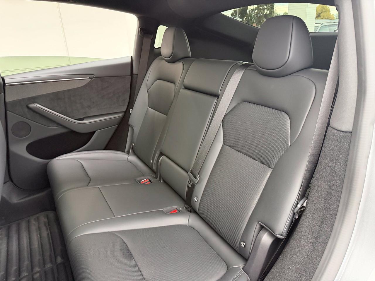 2026 Tesla Model Y Gladstone OR
