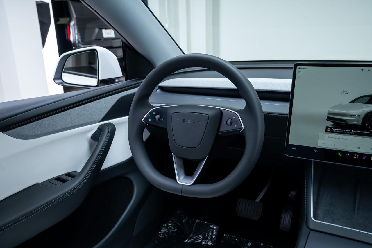 2026 Tesla Model Y 1 Owner Vented Seats Portland OR