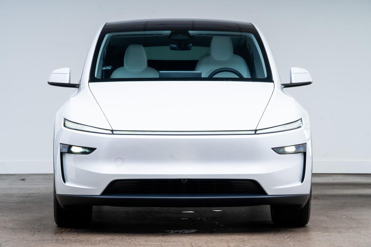 2026 Tesla Model Y 1 Owner Vented Seats Portland OR
