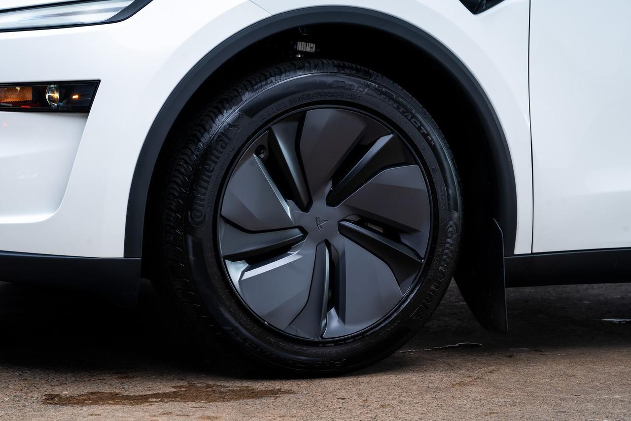 2026 Tesla Model Y 1 Owner Vented Seats Portland OR